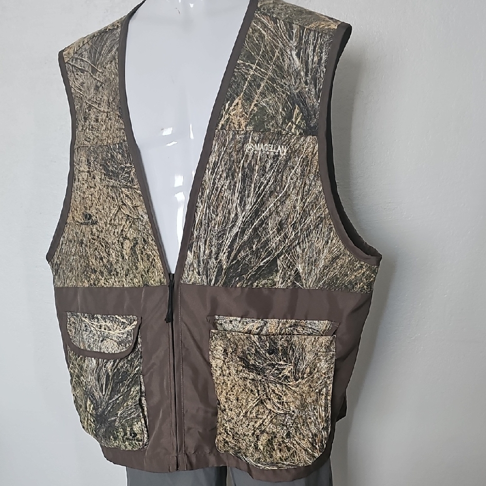 Magellan Outdoors Men's Woodland Camo Vest